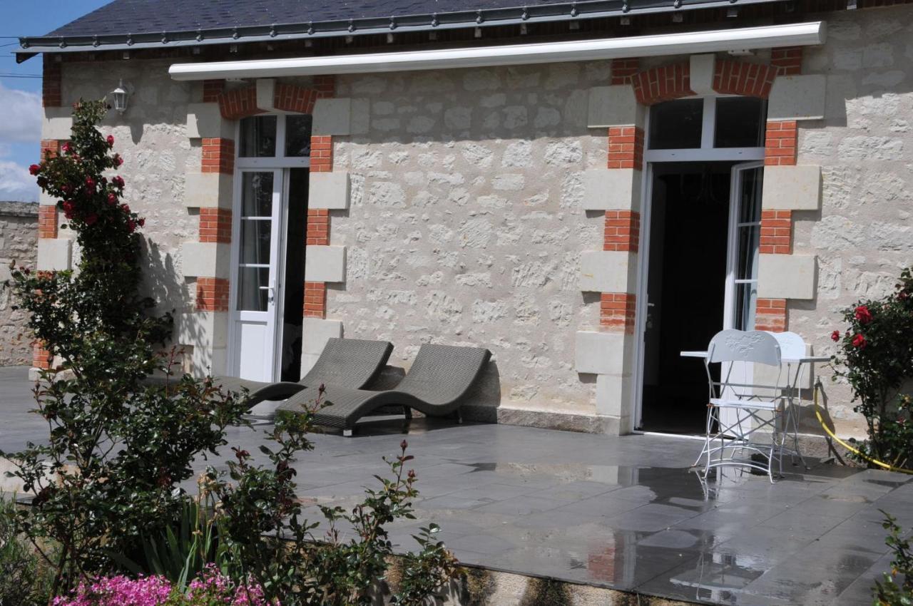 Brain-sur-Allonnes Petite Maison Des Roses - Gite 2 Personnes מראה חיצוני תמונה
